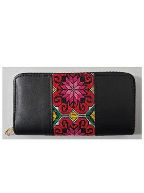 New Wallet Womens Large Black Multicolored Floral Embroidered NWT